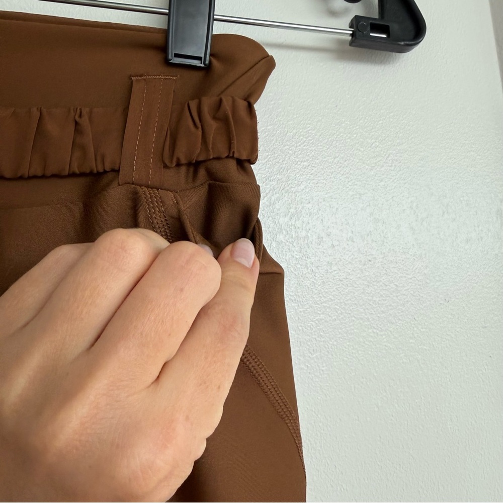 ALO Yoga Brown High-Rise Leggings - Picture 4 of 13